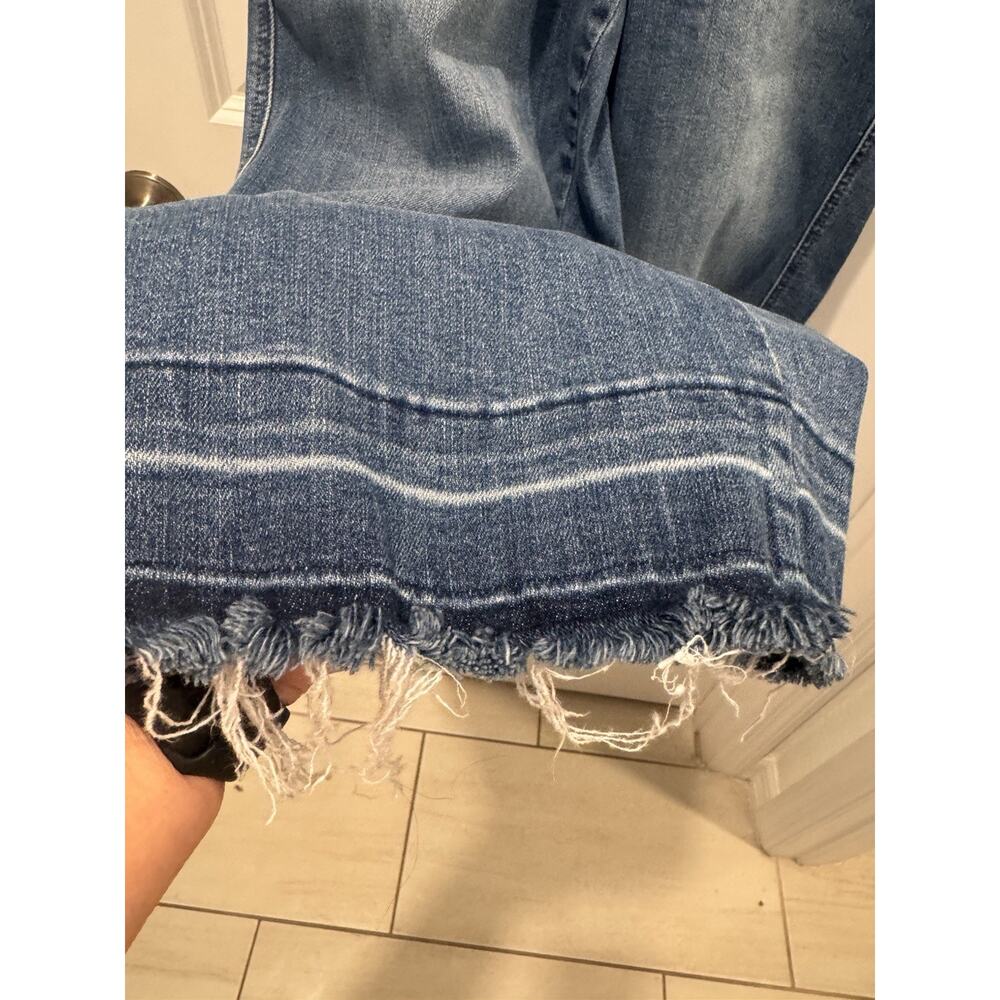 Judy Blue Women's 13/31 Jean Blue Wide Leg Crop Frayed Hem High Rise Denim - Picture 7 of 9